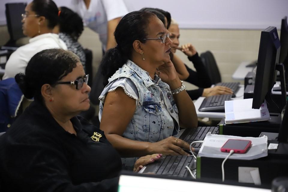 Governo do Espírito Santo abre 20 mil vagas para cursos on-line gratuitos