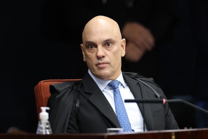 STF atende PGR e abre inquérito contra Eduardo Bolsonaro