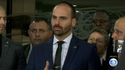 PF marca para a próxima quinta depoimento de Bolsonaro em inquérito sobre o filho Eduardo