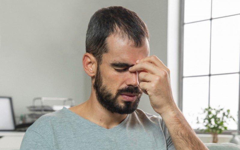 Reclamar demais pode afetar sua saúde mental, alerta especialista