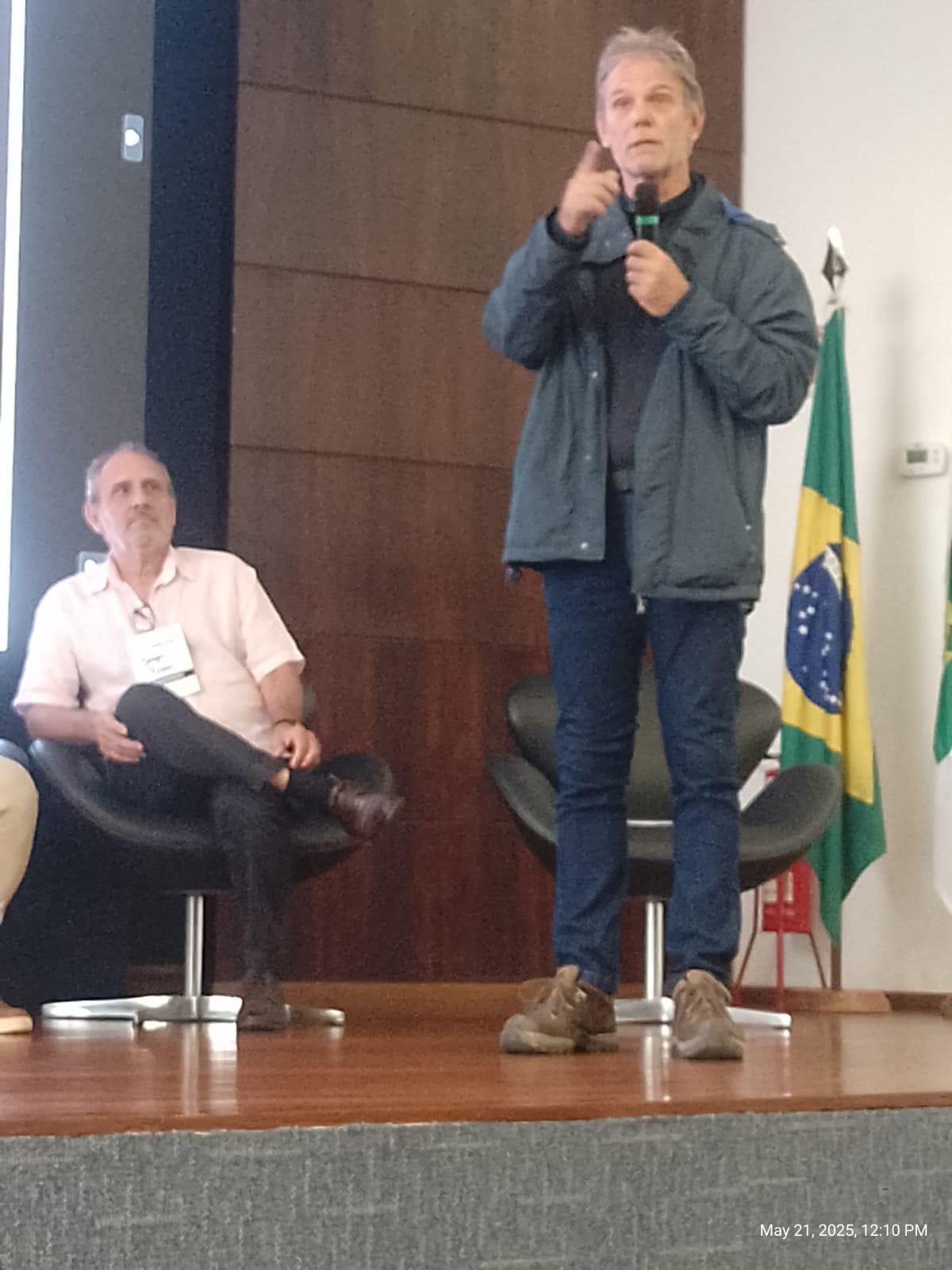Espírito Santo sedia 1° Seminário dos Criadores de Abelha com apoio da Suzano