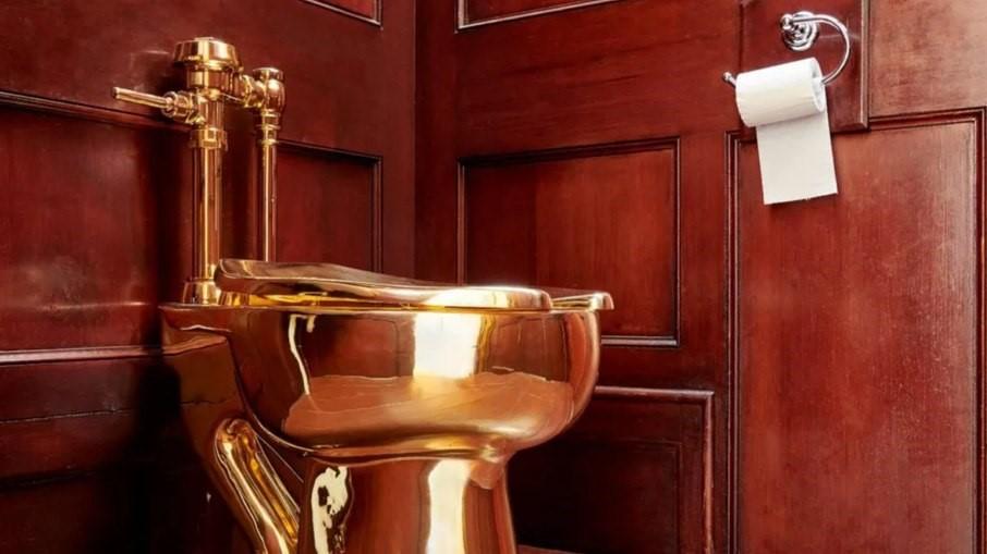 Homens são condenados pelo roubo milionário de vaso sanitário de ouro