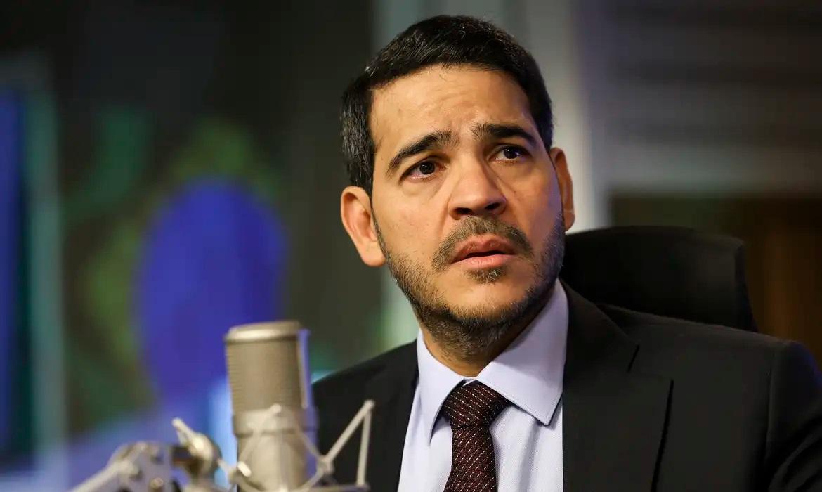 Descontos indevidos do INSS serão devolvidos em parcela única neste ano