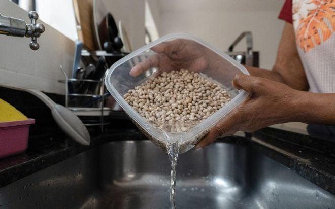 “Esqueci de colocar o feijão de molho”: 3 truques para evitar gases e má digestão, segundo nutricionistas