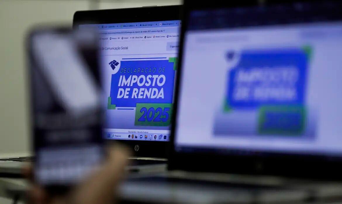 Receita libera consulta ao 2º lote de restituição do IR nesta segunda-feira (23); veja como consultar