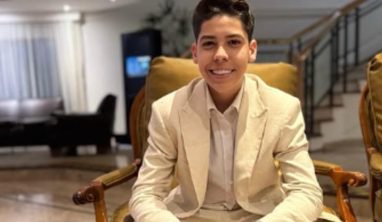 Pastor mirim Miguel Oliveira volta aos cultos e desafia orientações do Conselho Tutelar