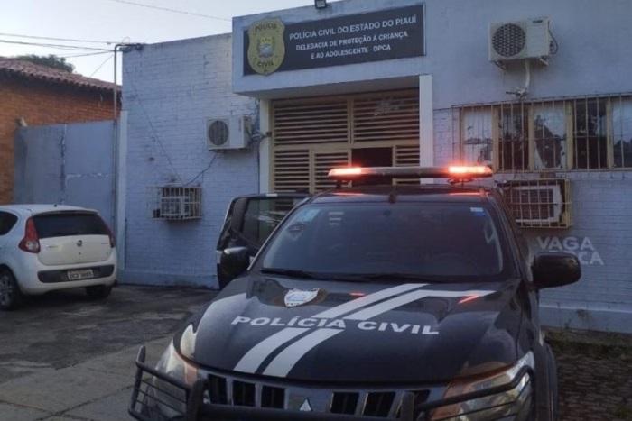 Avô é preso suspeito de estuprar e engravidar a neta
