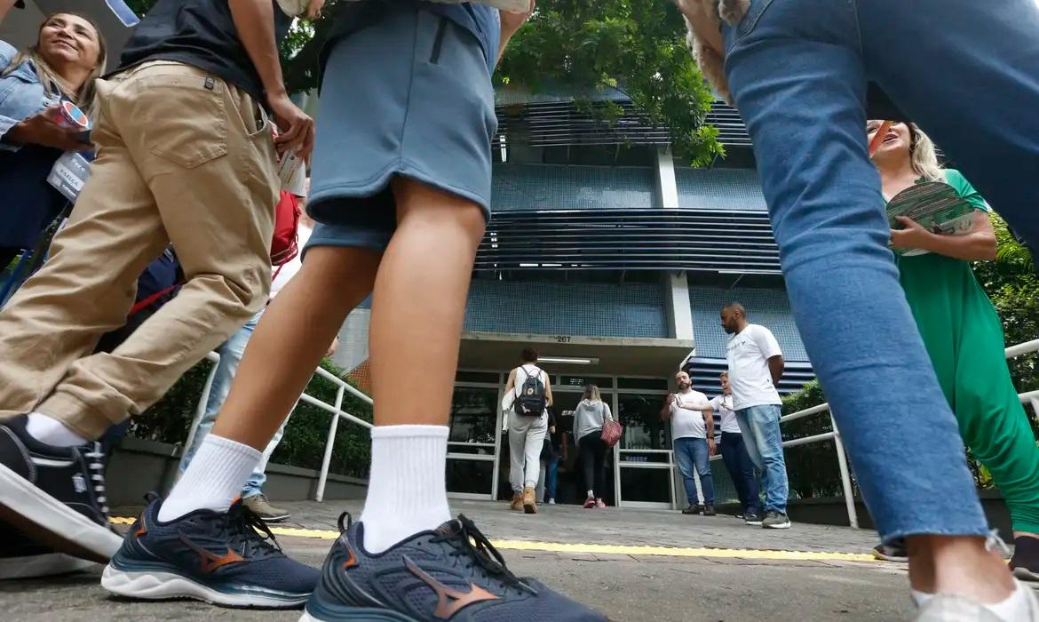 Penas mais duras para crimes em escolas entram em vigor