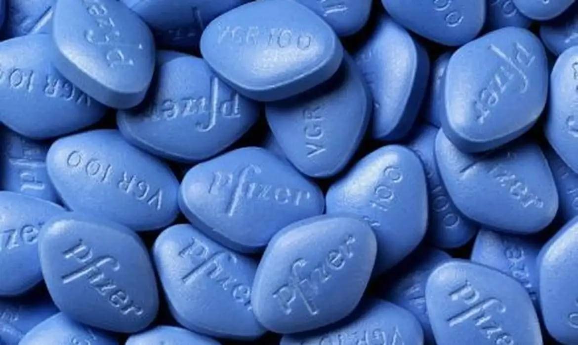 Britânico de 102 anos se torna o mais velho no Reino Unido a receber Viagra
