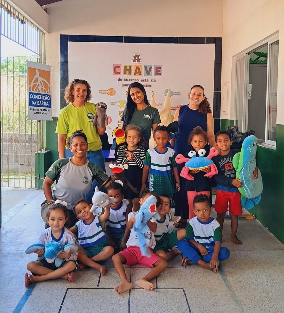 Área de Proteção Ambiental de Conceição da Barra, no ES, realiza ação de educação ambiental em escola da região