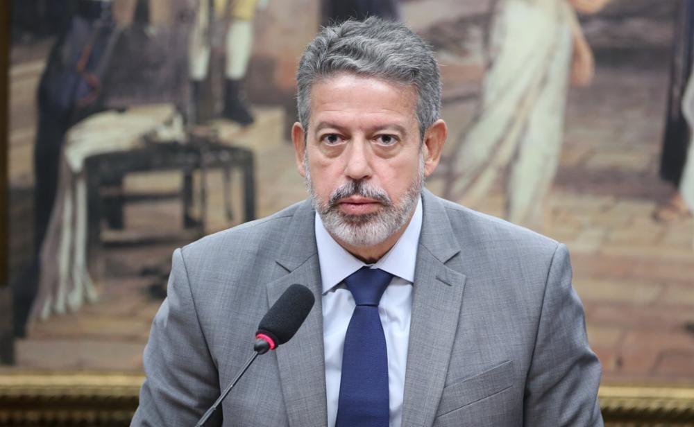 Lira amplia faixa da redução parcial do IR para quem recebe até R$ 7.350