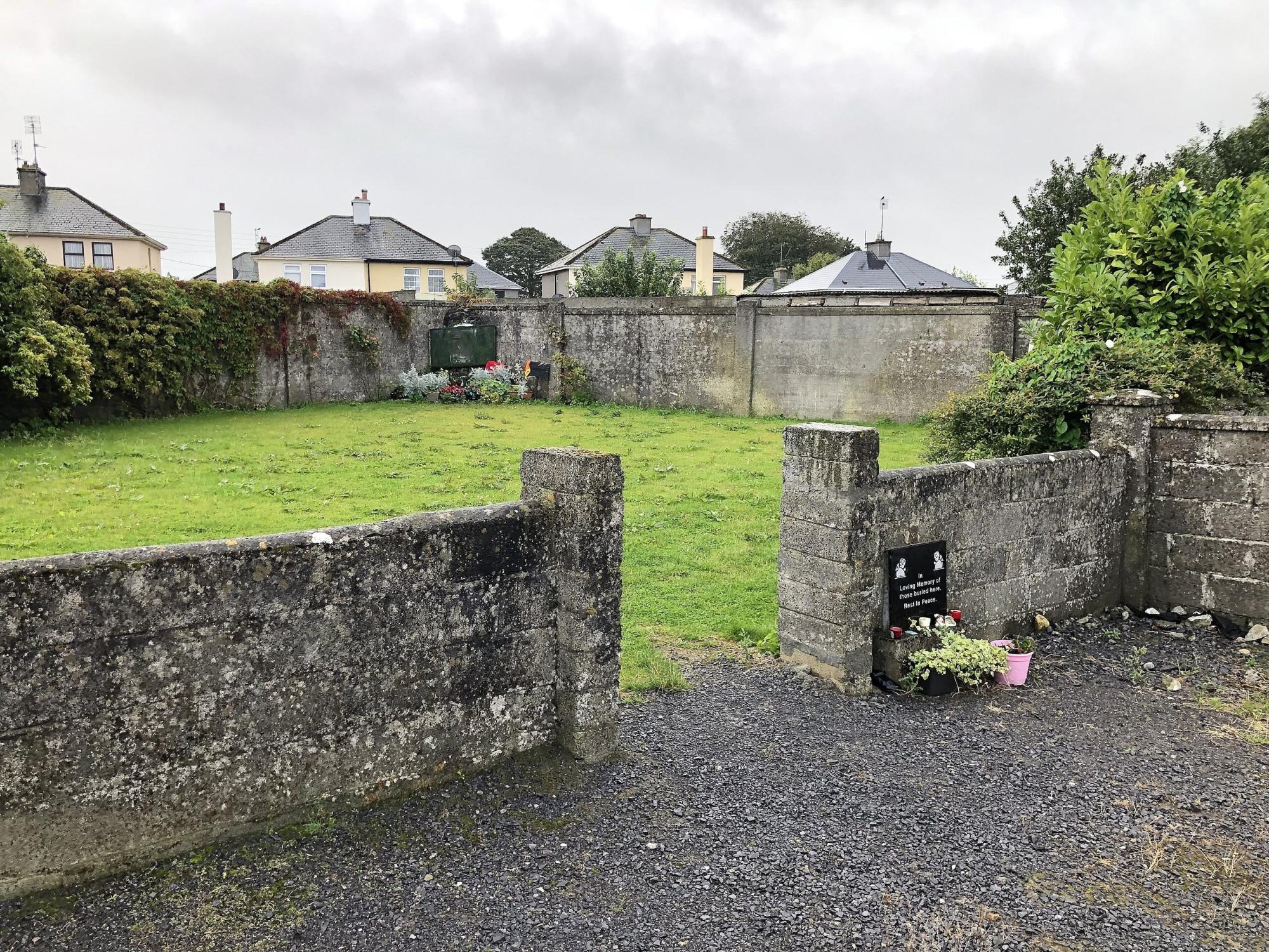 Começam escavações em antigo convento irlandês que abriga restos mortais de 796 crianças