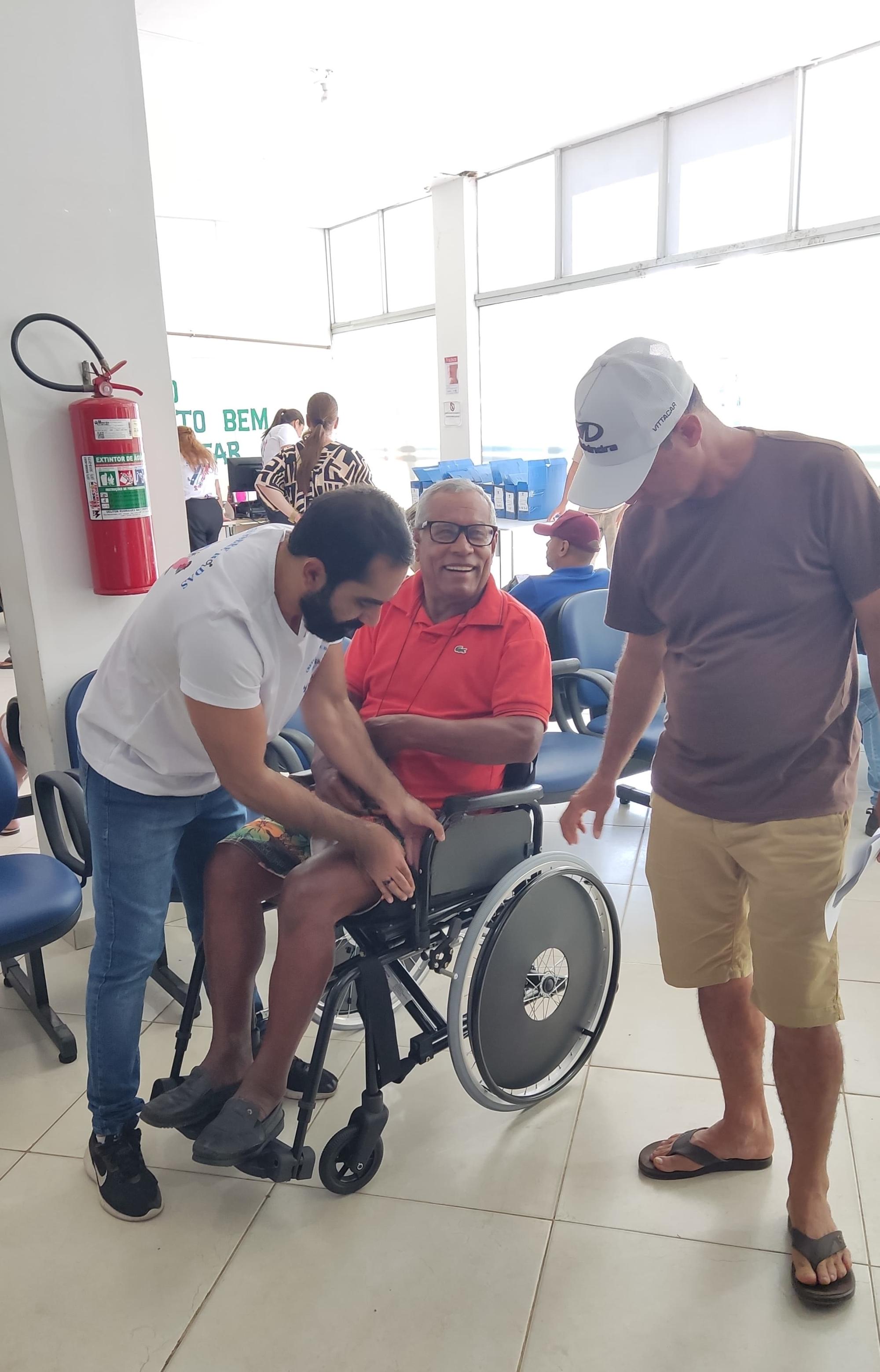 Crefes realiza ação para entrega cadeiras de rodas, órteses e próteses em São Mateus, ES
