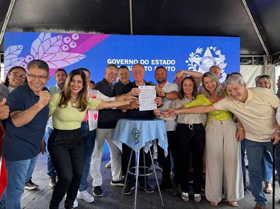 Governo do Espírito Santo entrega obras e anuncia novos investimentos em Pinheiros