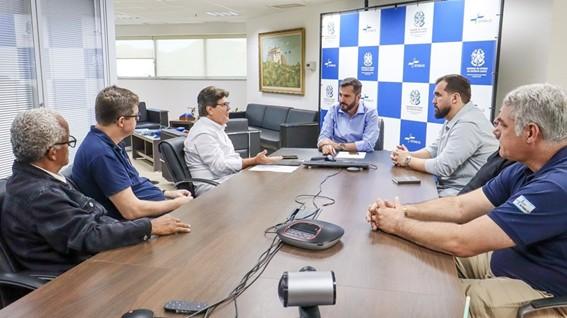 Detran/ES e ANGIS firmam parceria para monitorar veículos com ‘kit gás’