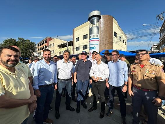 Casagrande realiza inauguração de Totens de Segurança em Viana, no ES