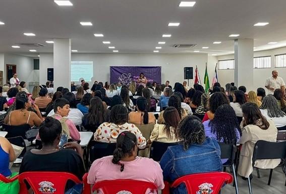 Conferências municipais e regionais de Políticas para Mulheres mobilizam centenas no Espírito Santo