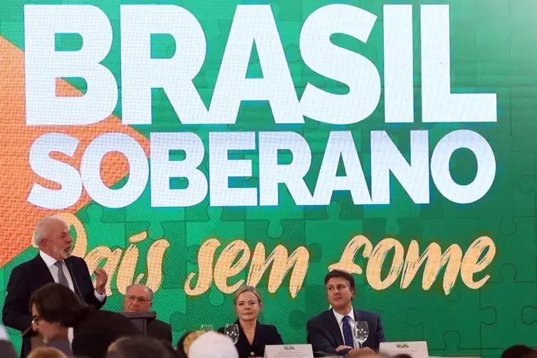 Lula diz que vai convidar Trump para a COP30, em Belém, no Pará