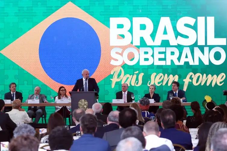 Lula diz que vai convidar Trump para a COP30, em Belém, no Pará