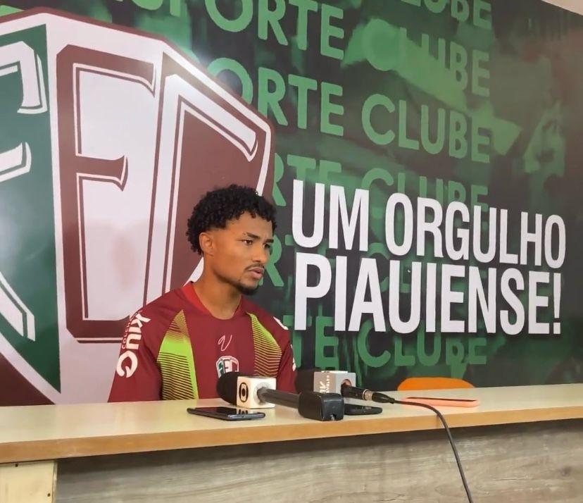 Tiago, do Bairro Pinheiros: A Revelação do Vasquinho e a trajetória de um sonho renascido nos gramados de Braço do Rio, em Conceição da Barra, ES