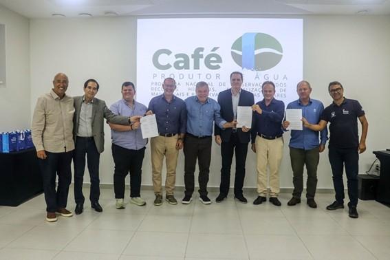 Espírito Santo avança no desenvolvimento sustentável da cafeicultura com integração ao Programa Café Produtor de Água
