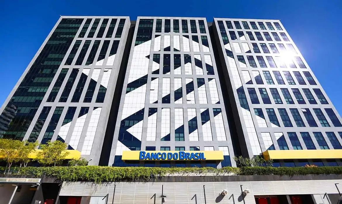 BB tem lucro de R$ 11,2 bilhões no primeiro semestre, queda de 40,7%