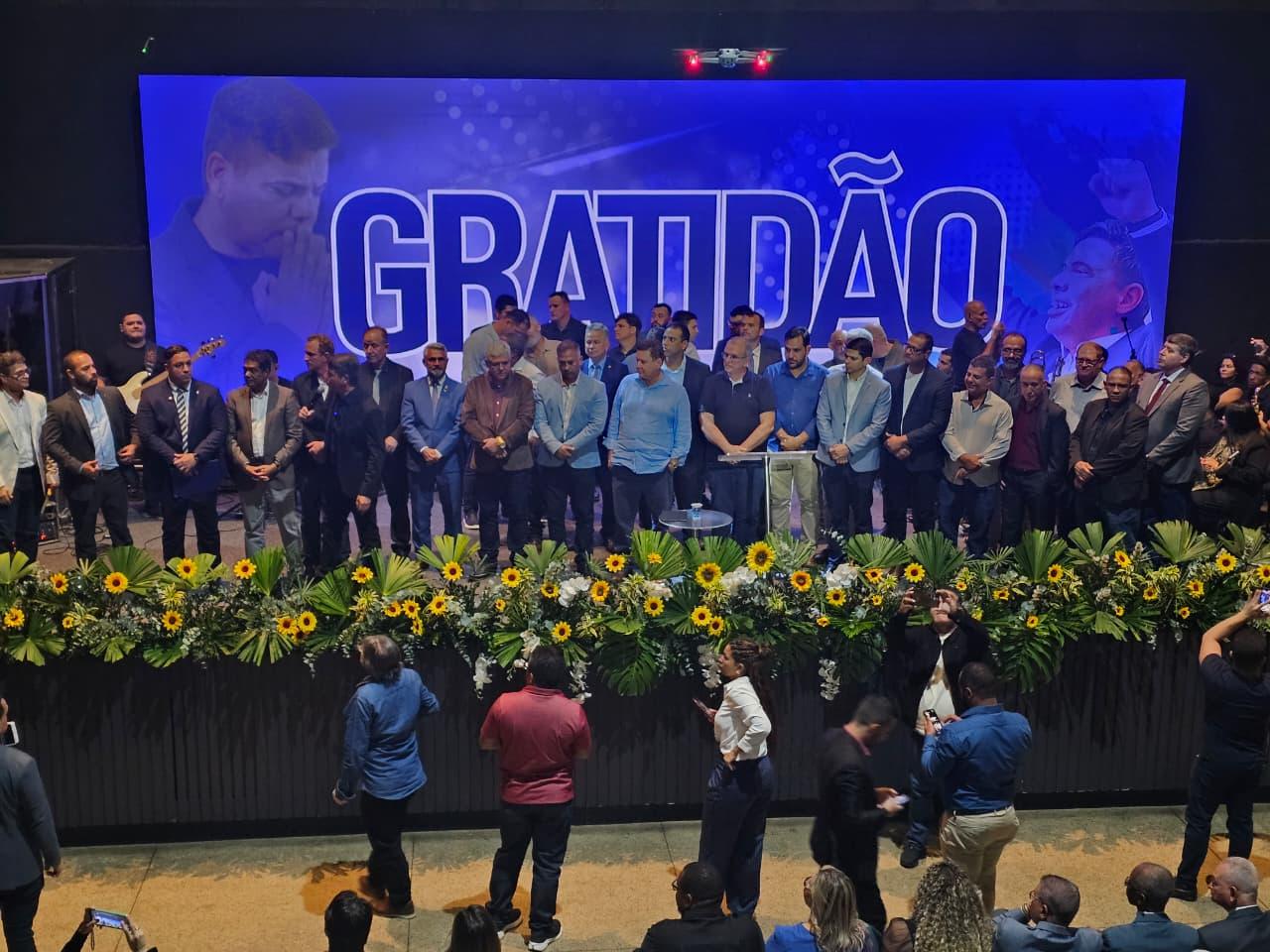 Mais de 3 mil pessoas participam do Culto pelo aniversário do deputado federal Messias Donato