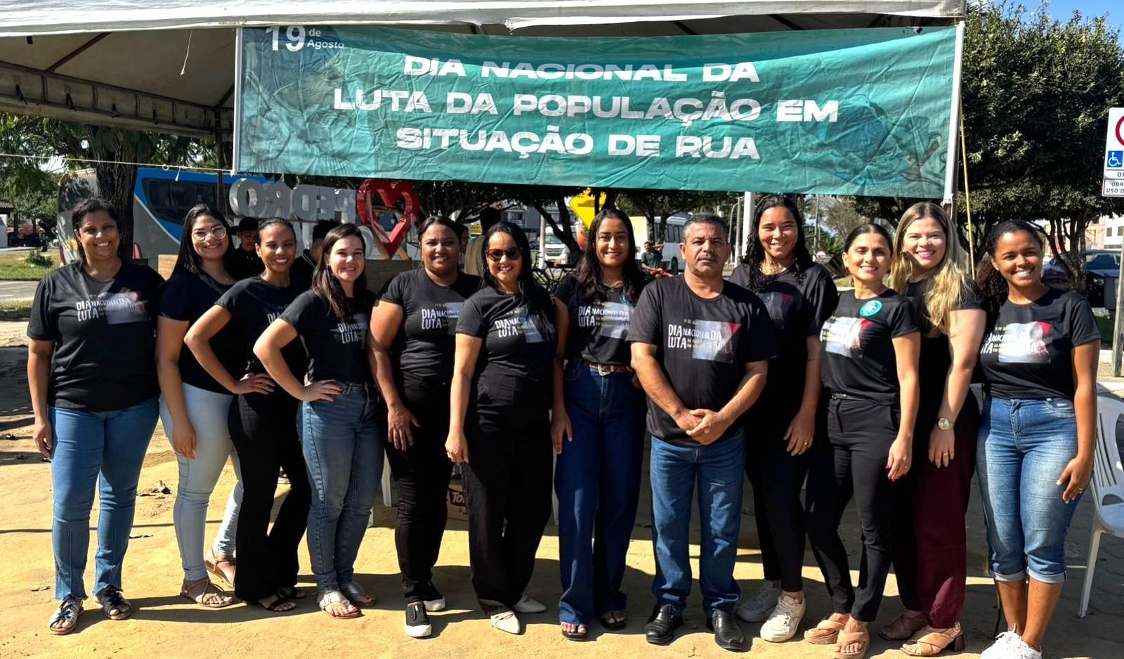 Prefeitura de Pedro Canário, no ES, realiza ação social em alusão ao Dia Nacional da Luta da População em Situação de Rua