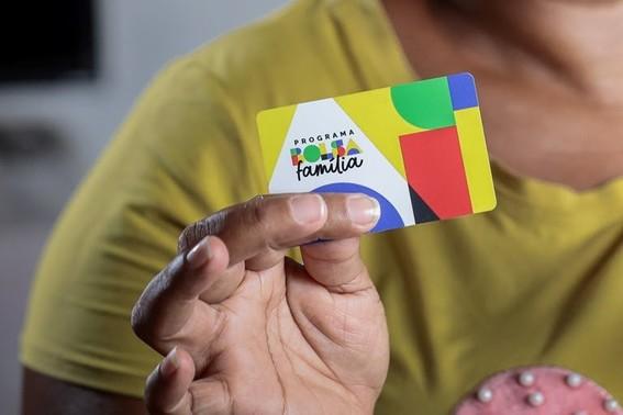 Repasses do Bolsa Família em agosto chegam a 19,19 milhões de lares