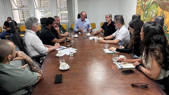 Governo do ES discute regulamentação do Compesca em reunião com instituições federais e municipais