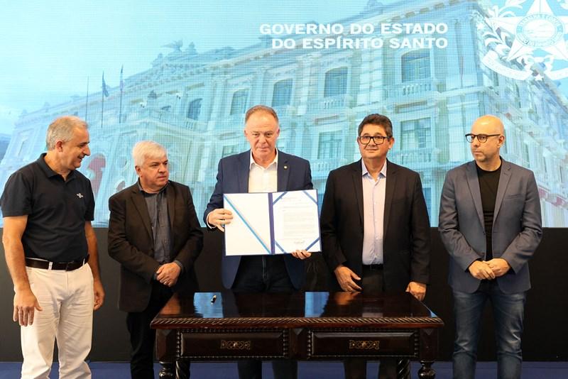 Espírito Santo adere ao programa Contrata+Brasil