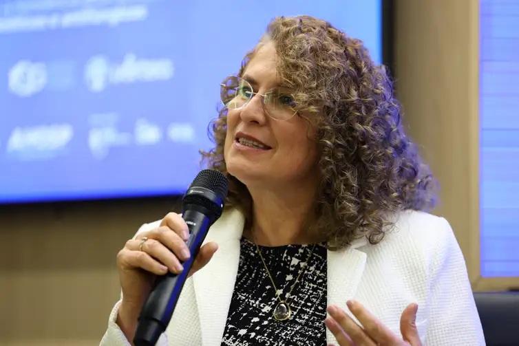 Campanha alerta para falhas na prescrição de antibióticos em hospitais