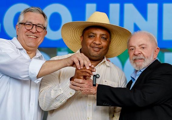 Lula entregar 400 Unidades Odontológicas Móveis em todo o país: “É preciso fazer aquilo que o povo necessita”, afirma