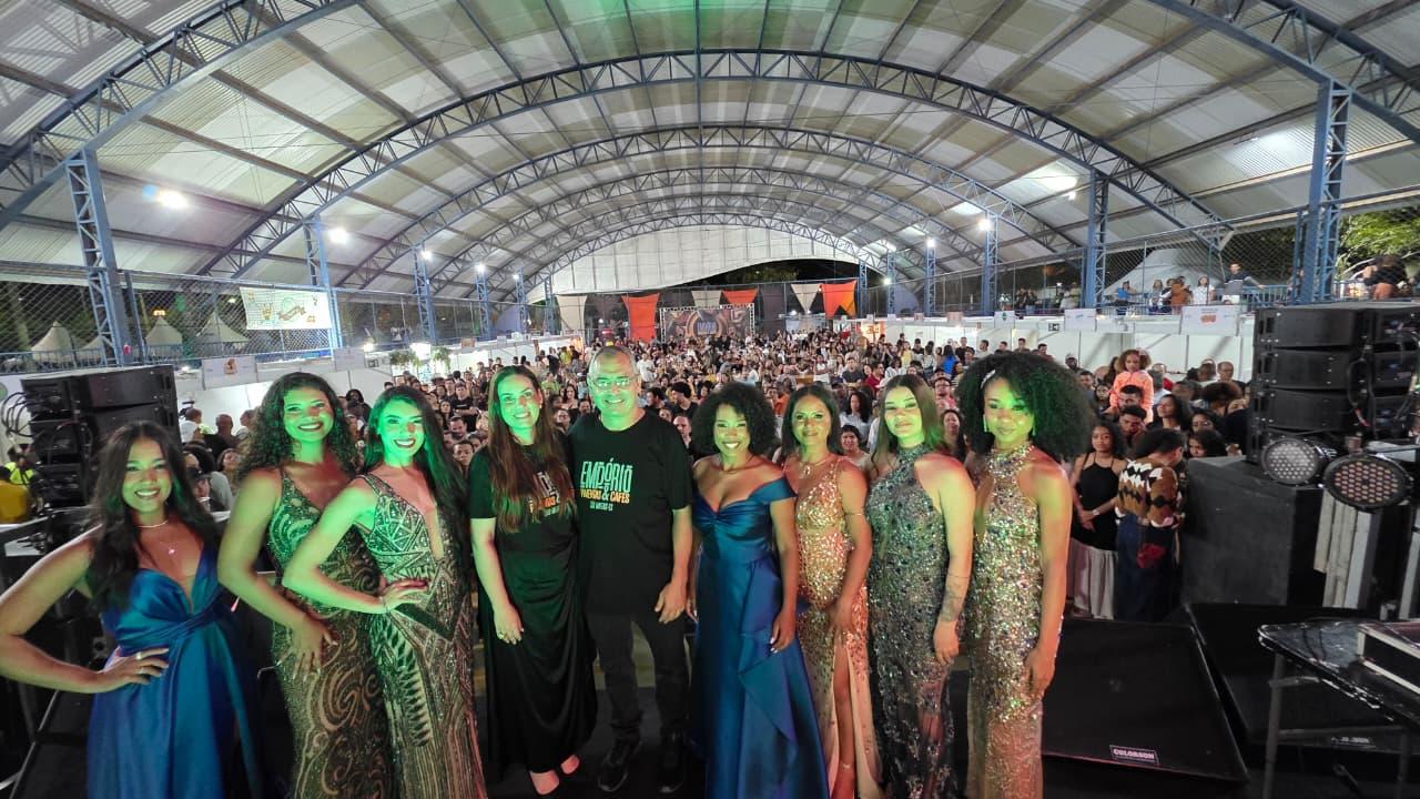 Prefeito Marcus Batista prestigia final da Rainha da Pimentas e Cafés em São Mateus; Thalyta Queiroz é coroada vencedora