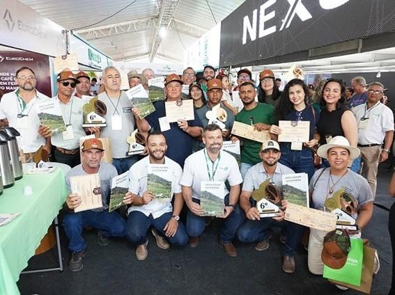 Nova cartilha do Incaper orienta sobre produção sustentável de café conilon