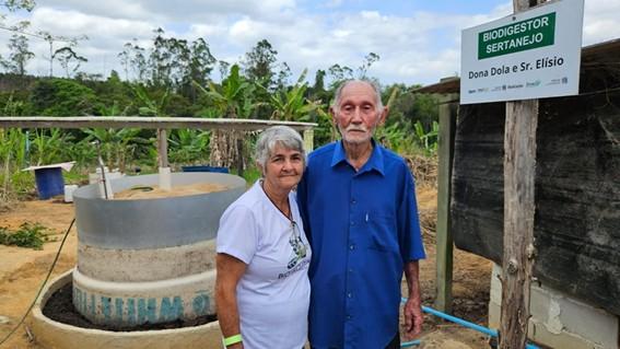 Agricultores de Linhares, no ES, transformam esterco em gás e fertilizante com biodigestores sertanejos