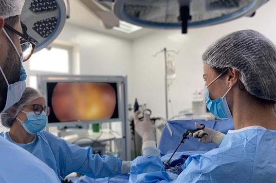 HABF avança em qualidade e segurança do paciente com uso da torre de videocirurgia