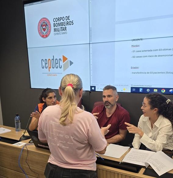Municípios, empresas e órgãos públicos do Espírito Santo participam de treinamento para gestão de desastres