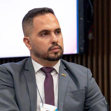 Jornada exaustiva e solidão afetam saúde mental de caminhoneiros