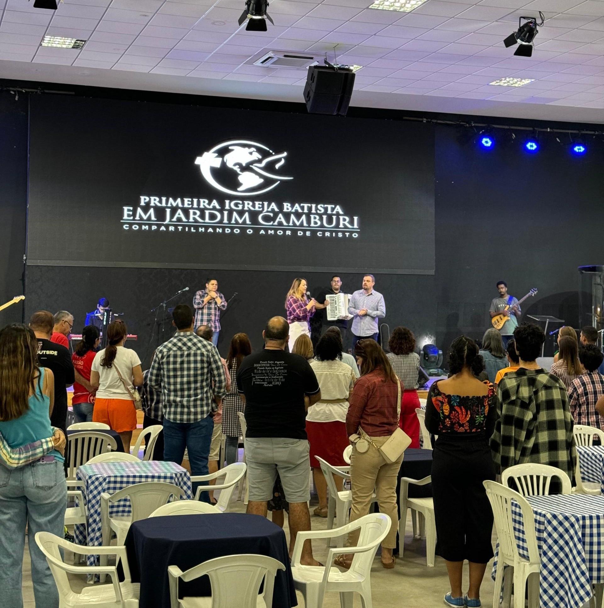 Festa da Roça com comidas típicas, música ao vivo e brincadeiras promete animar Vitória, no ES, e celebrar aniversário de igreja