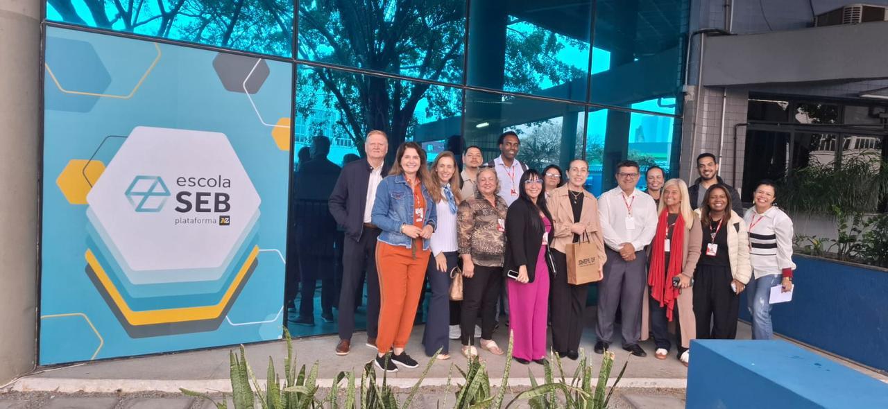 Educadores do Distrito Federal vêm ao Espírito Santo conhecer práticas de excelência em escolas privadas