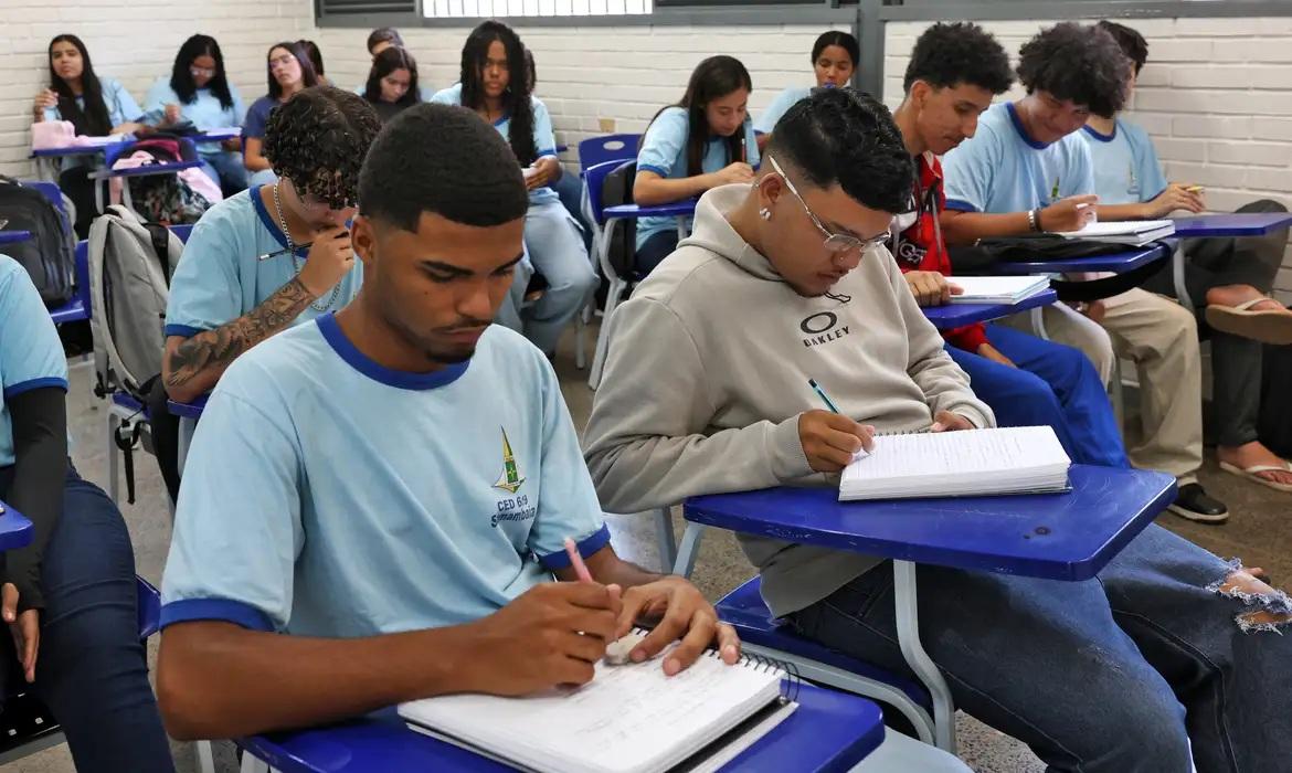Pagamento da 7ª parcela do Pé-de-Meia começa nesta segunda-feira (29)