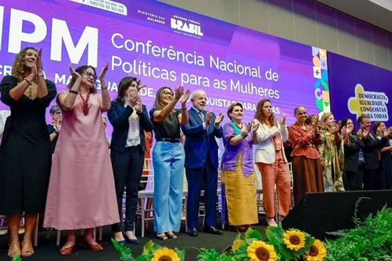 “Não há democracia plena sem a voz das mulheres”, diz Lula na 5ª Conferência Nacional de Políticas para as Mulheres