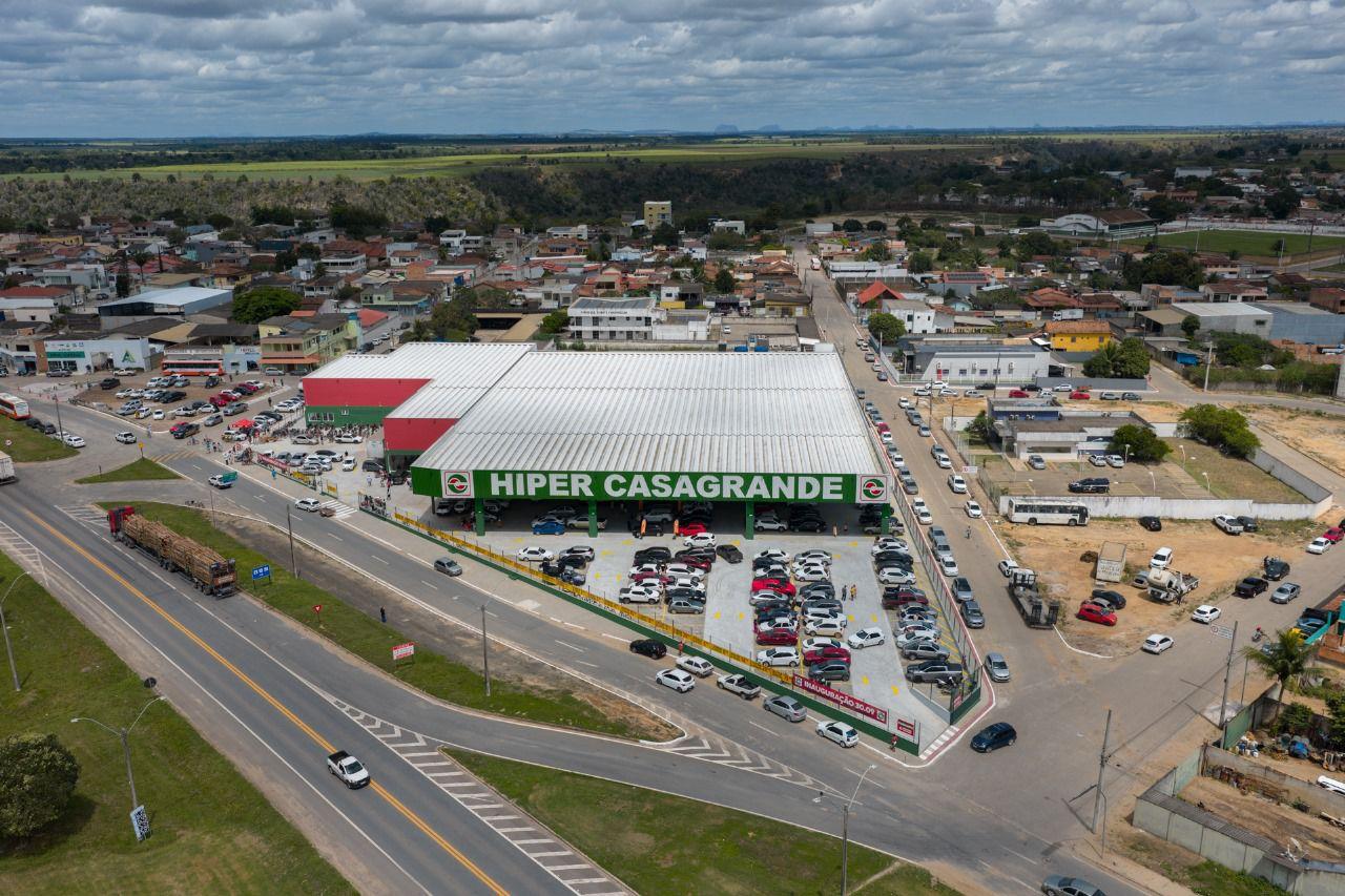 Lideranças políticas de Pedro Canário, no ES, celebram inauguração de novo empreendimento na cidade