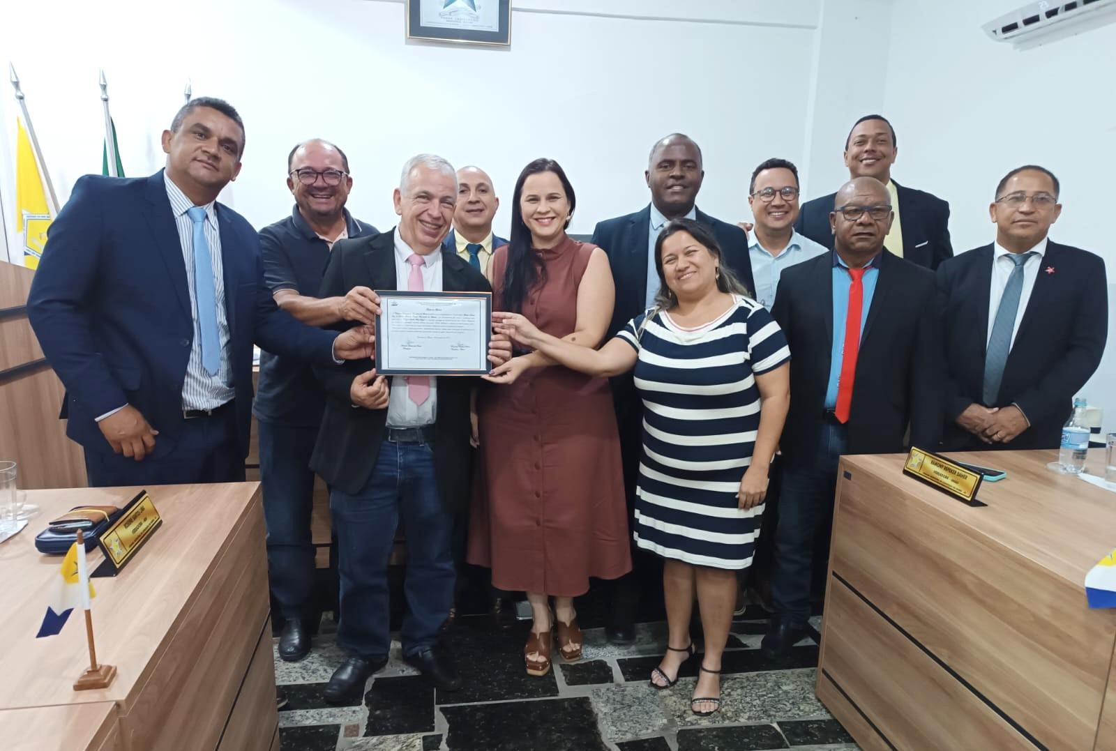 Câmara de Conceição da Barra, no ES, homenageia o Juiz Leandro Cunha Bernardes da Silveira com Moção de Aplausos e Reconhecimento