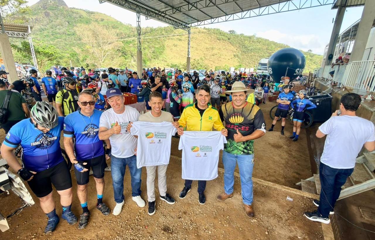 Deputado federal Messias Donato prestigia 11ª Festa da Banana 2025 e reforça apoio à agricultura de Cariacica, ES