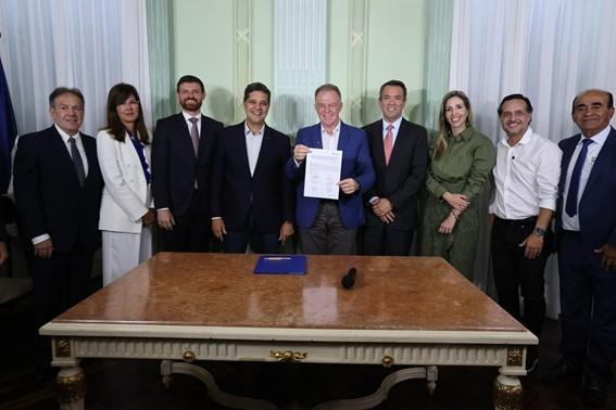 Espírito Santo firma contratos de PPP para expandir o esgotamento sanitário