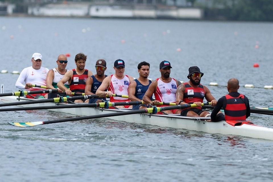 Remadores do Espírito Santo conquistam medalha de prata no Campeonato Brasileiro Interclubes de Barcos Longos