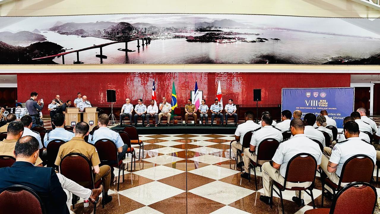 Suzano participa de Encontro de Gestores das Polícias Militares da Tríplice Divisa em Aracruz, ES