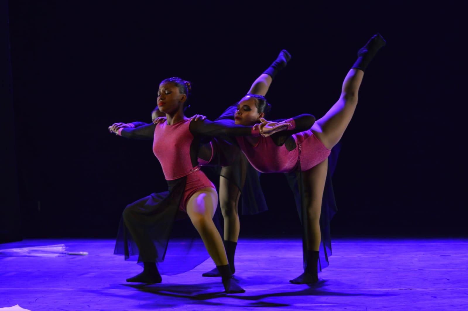 Orgulho Barrense: “Bailarinos conquistam o Espírito Santo e são convocados para Festival Internacional na europa”